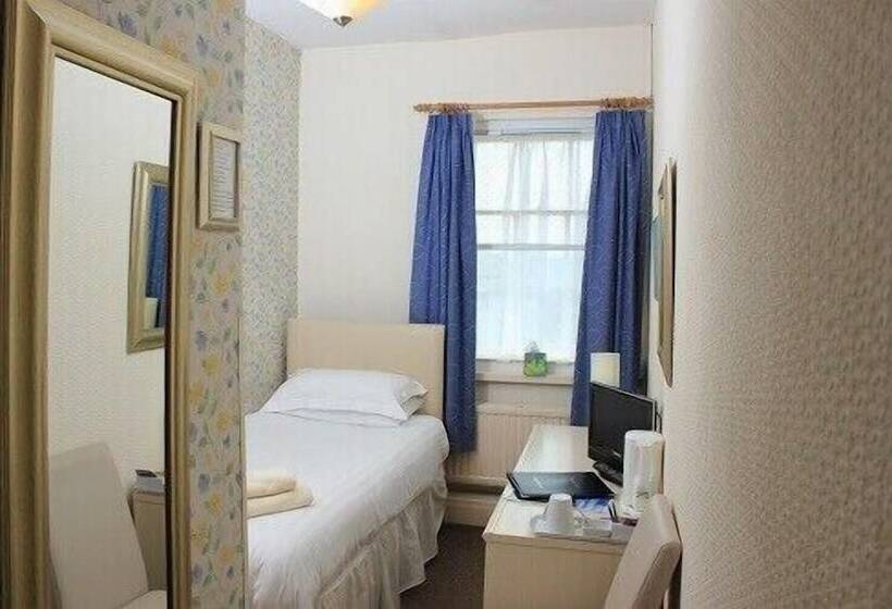 פנסיון Virginia House