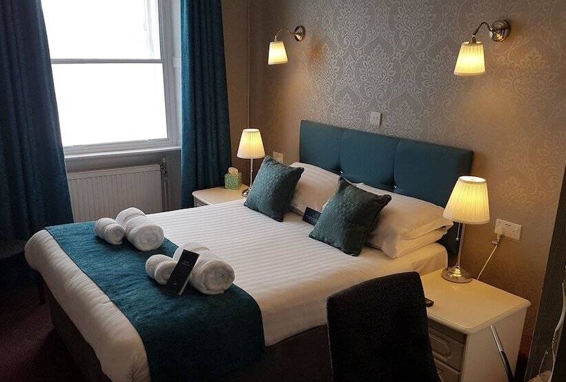 פנסיון Virginia House