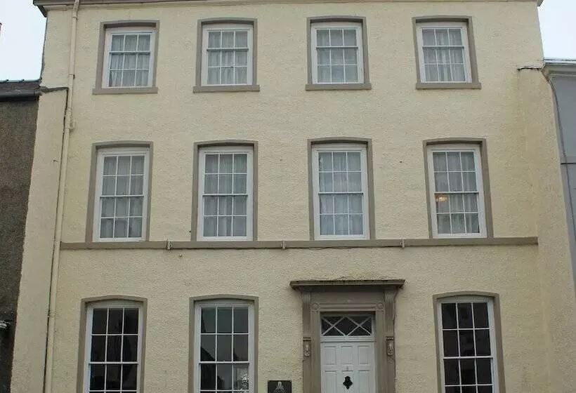 ペンション Virginia House