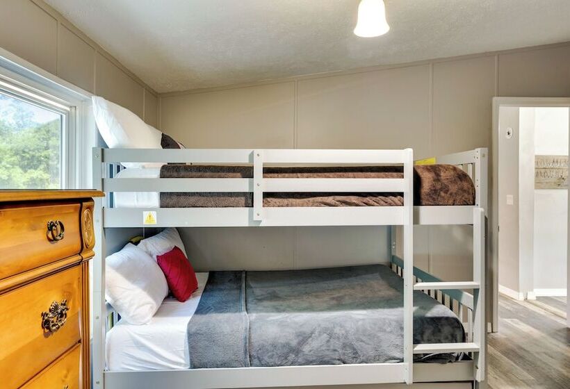 Pet Friendly Palm City Home: 14 Mi To Beach!