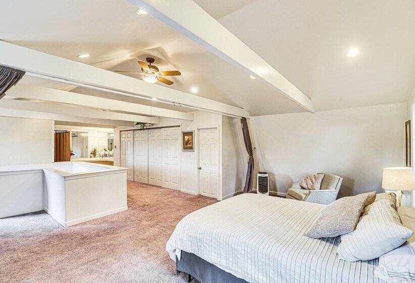 Secluded Bigfork Cabin W/ Yard & Fire Pit!