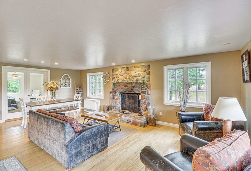 Secluded Bigfork Cabin W/ Yard & Fire Pit!