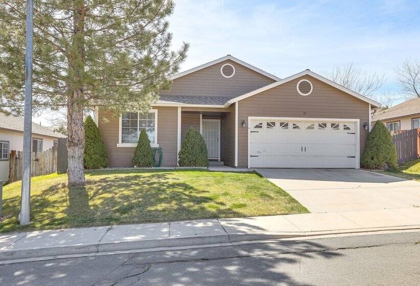 Sparks Home W/ Home Gym Close To Casinos!