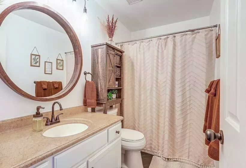 Sparks Home W/ Home Gym   Close To Casinos!