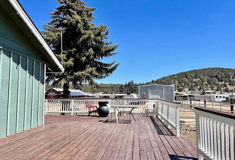 The Farmhouse Experience #1900