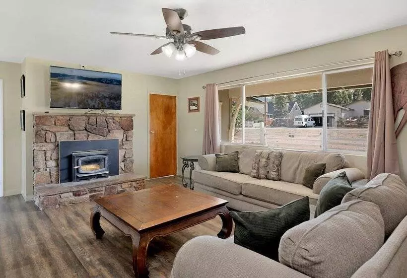 The Farmhouse Experience #1900