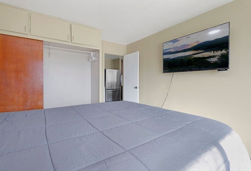 The Farmhouse Experience #1900