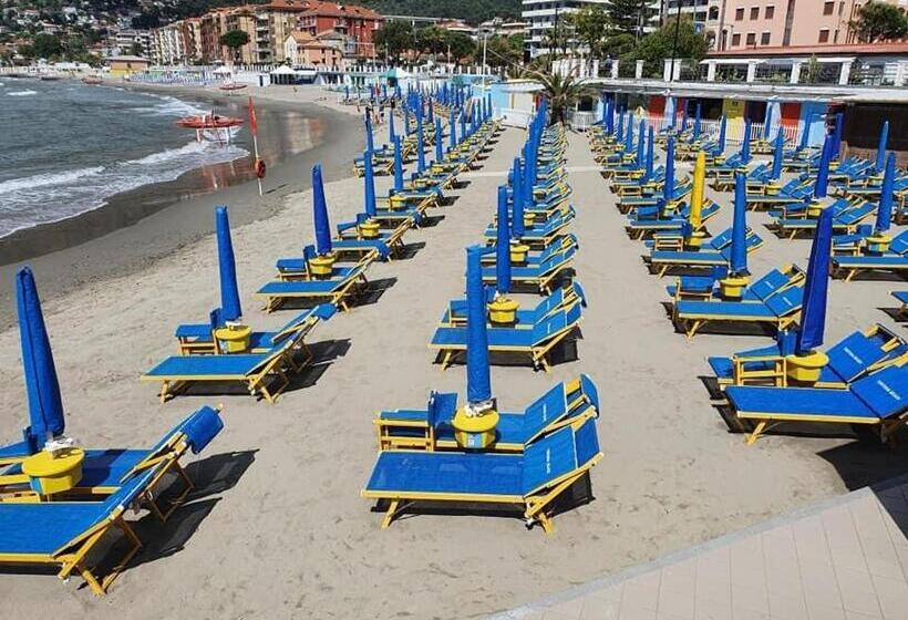 Отель I Due Gabbiani Citr 9006