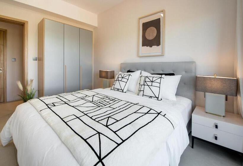 تختخواب و صبحانه The Luxury Verdant Garden