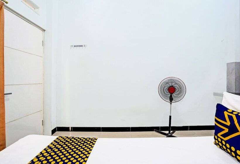 Otel Oyo 94020 Lia Kost Syariah