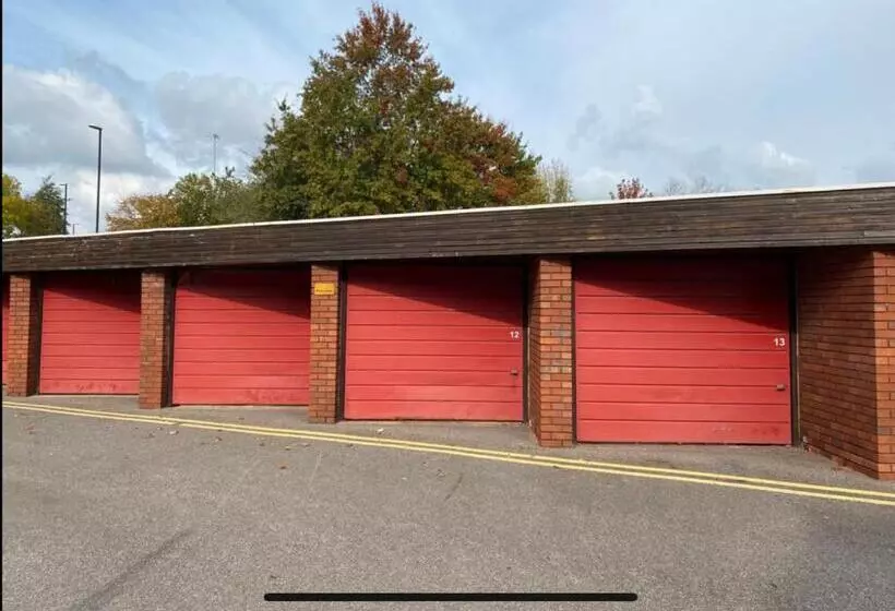 Majatalo Double Room In Shared Flat Near Uni &shopping Center & Free Parking