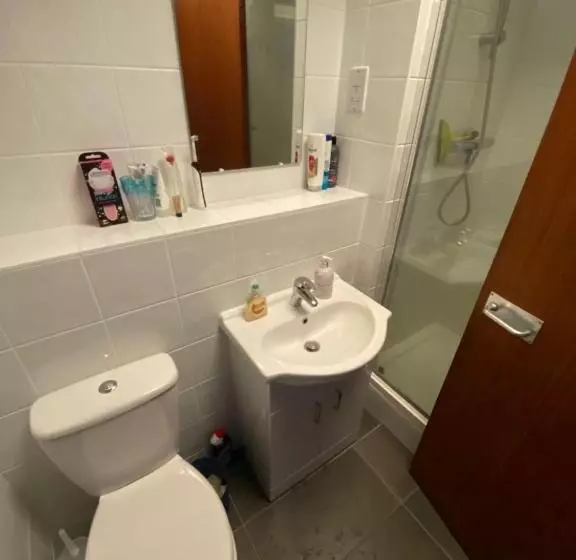 Majatalo Double Room In Shared Flat Near Uni &shopping Center & Free Parking