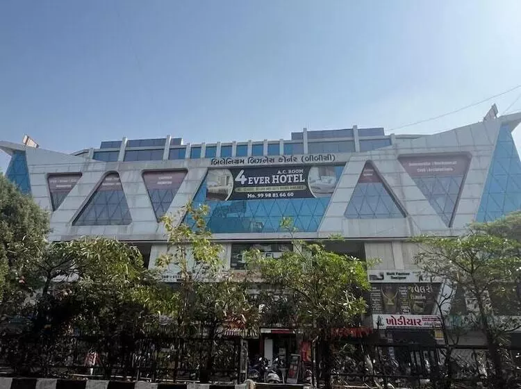 4 Ever Hotel ,surat