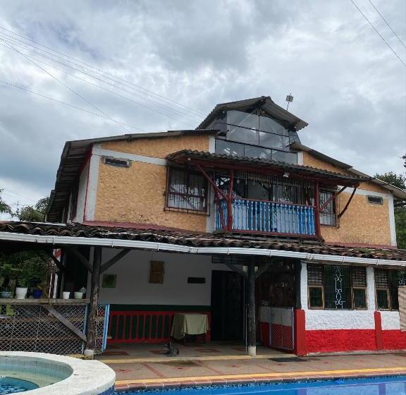 Kapselhotel Finca Hotel Tierra Grata