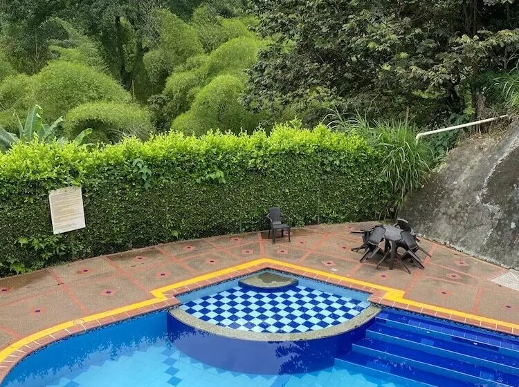 Kapselihotelli Finca Hotel Tierra Grata