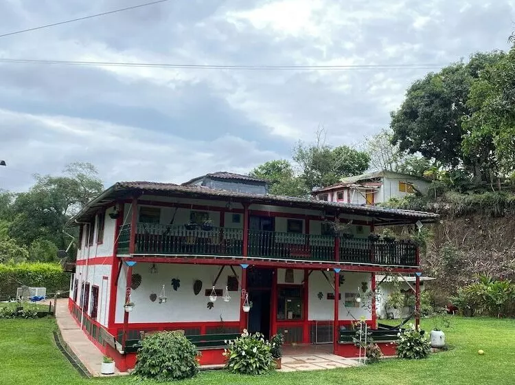 Kapselihotelli Finca Hotel Tierra Grata