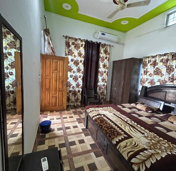 پانسیون Gaharwar Home Stay