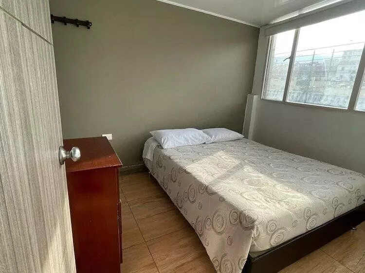 ホテル Gold Fénix J&b