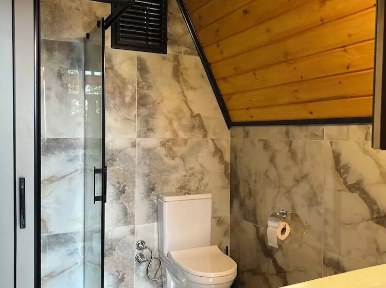 Aamiaismajoitus (B&B) Ağaran Wooden Houses