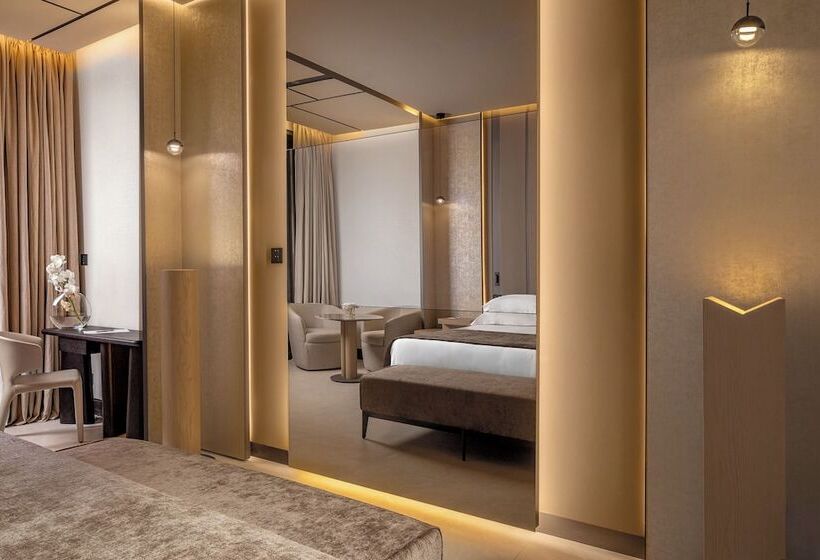 Hotel Amathus Residences