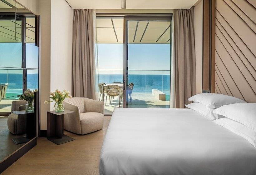 Hotel Amathus Residences