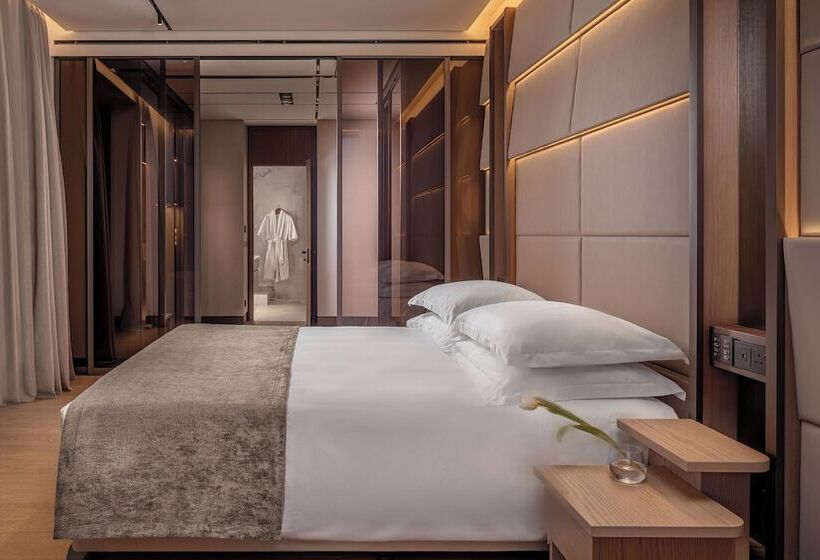 Hotel Amathus Residences