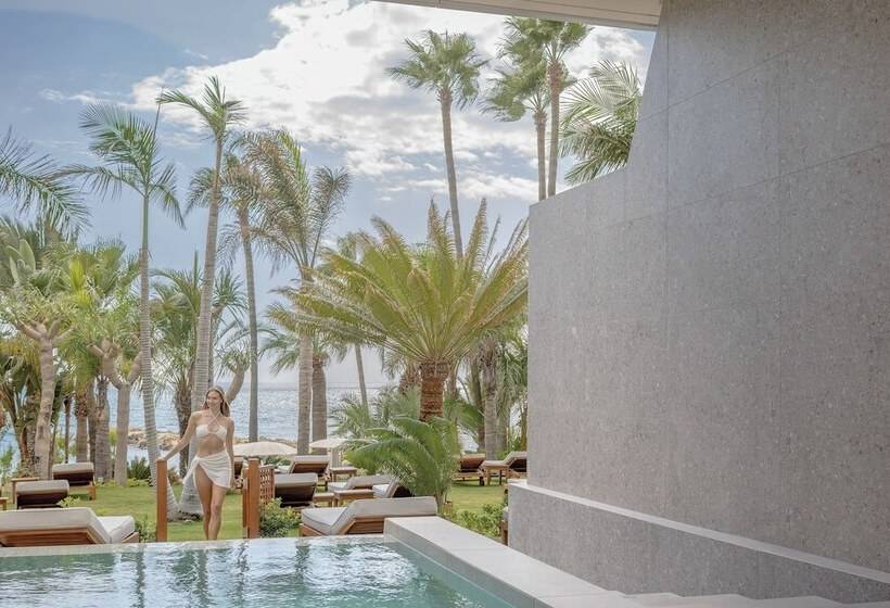 Hotel Amathus Residences