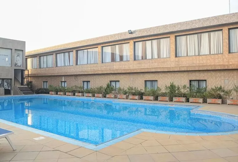 Hotelli Golden Palace Hôtel