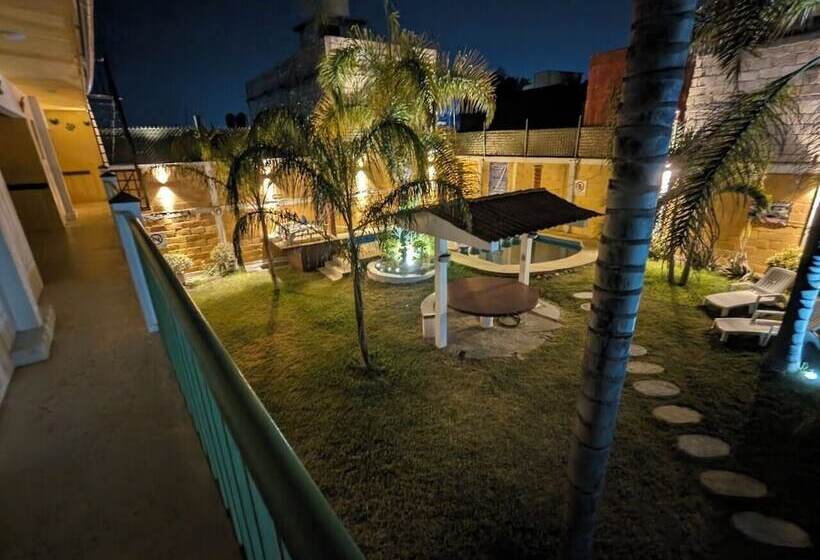 호텔 Posada Familiar Ivonne