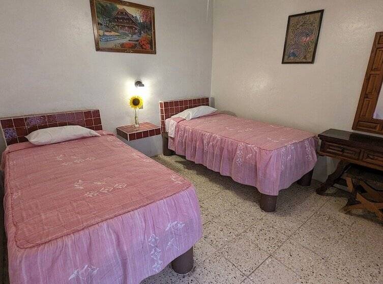 호텔 Posada Familiar Ivonne