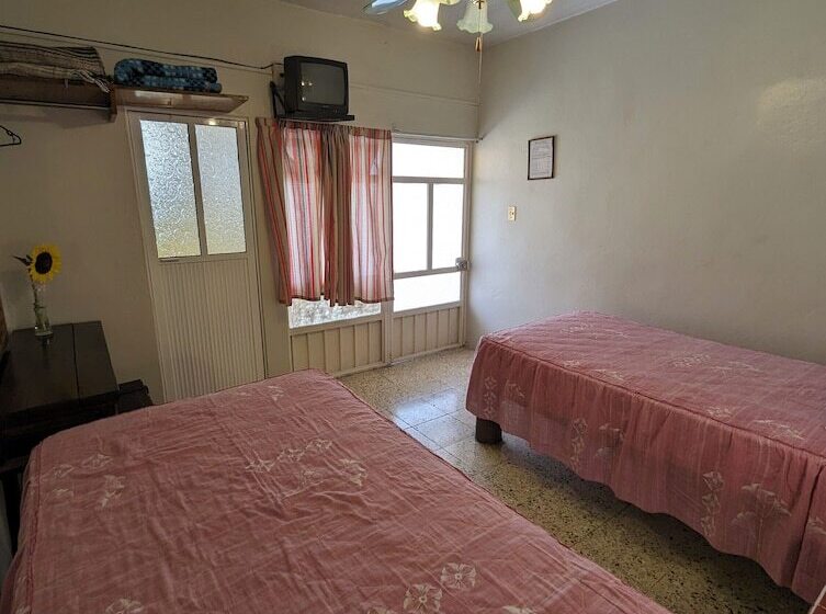 호텔 Posada Familiar Ivonne