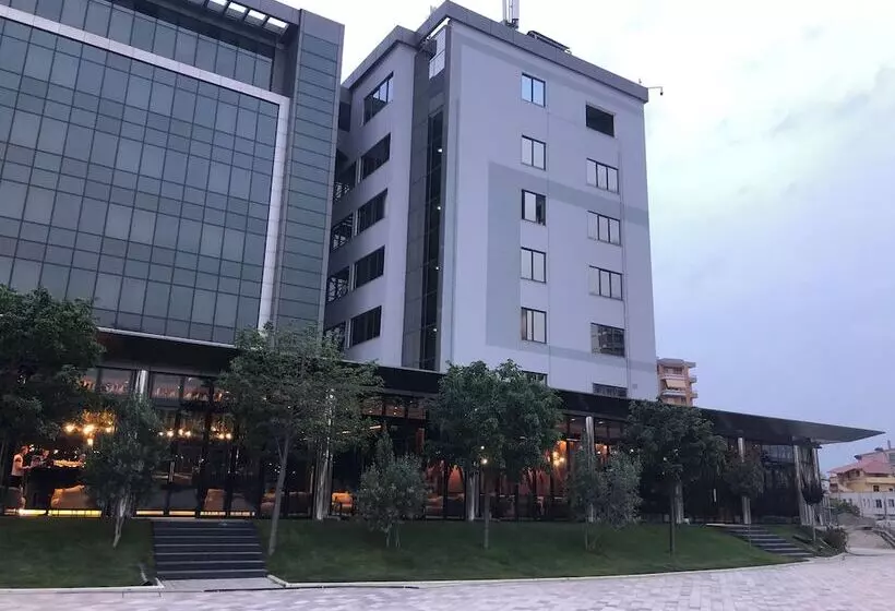 Riverside Rooms At Hotel Fieri