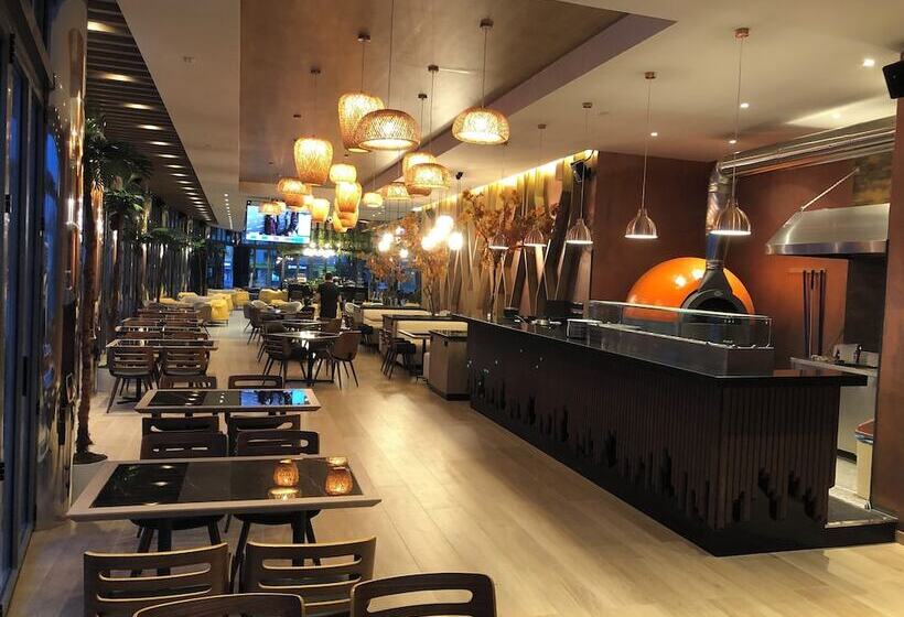 Riverside Rooms At Hotel Fieri