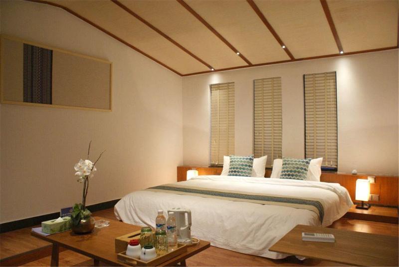 בית מלון כפרי Sea Lily Yangshuo Riverside Honeymoon