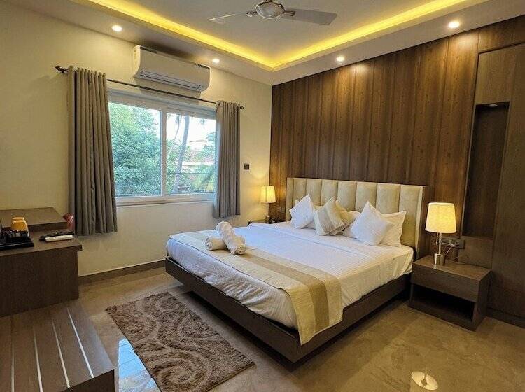 The Eden Inn  A Lake View Hotel, By The Saga Stays, Baga, Arpora