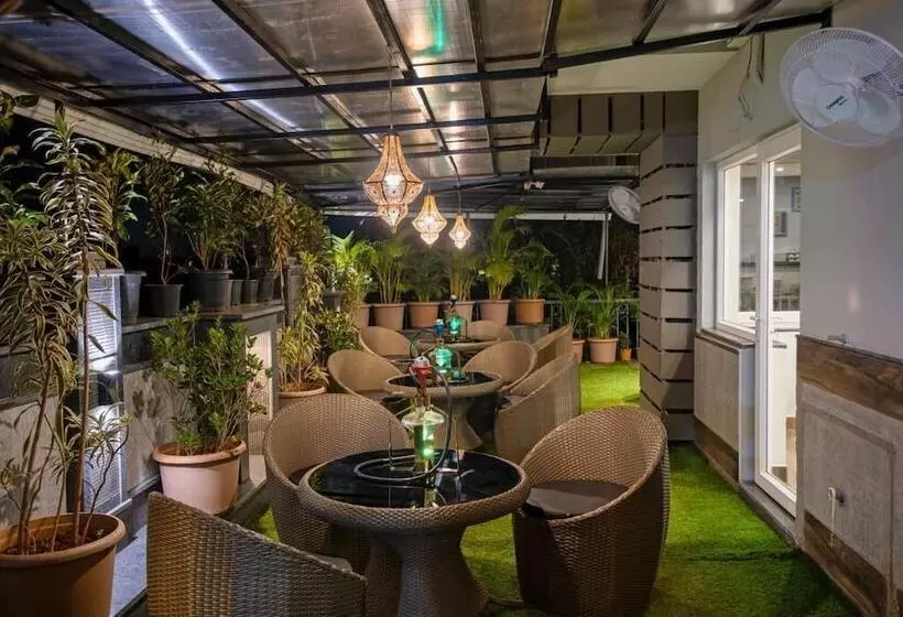 The Eden Inn  A Lake View Hotel, By The Saga Stays, Baga, Arpora