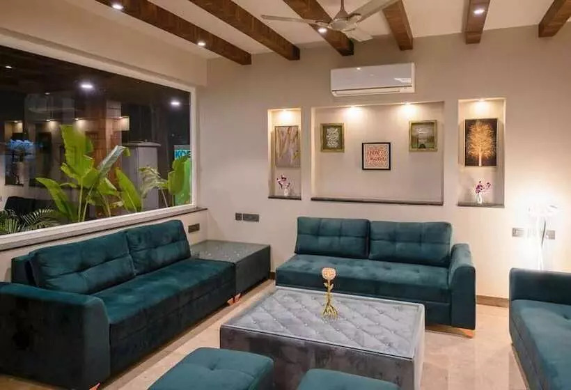 The Eden Inn  A Lake View Hotel, By The Saga Stays, Baga, Arpora