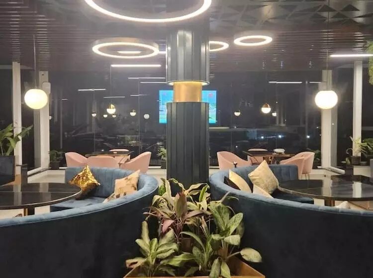 The Eden Inn  A Lake View Hotel, By The Saga Stays, Baga, Arpora