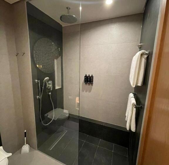 هتل Millennium Al Masar