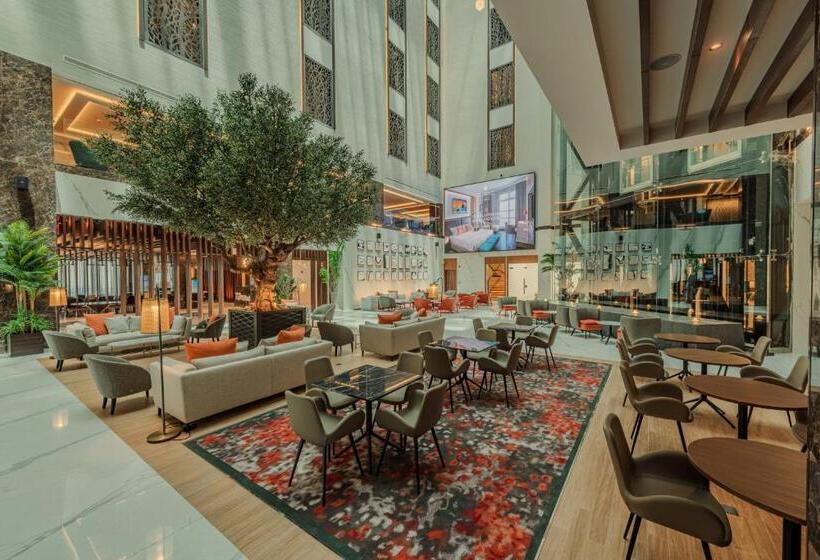 هتل Millennium Al Masar