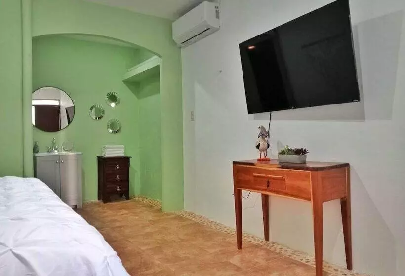 Hotelli Pelican Inn At Las Dunas Chelem