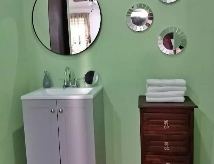 Hotelli Pelican Inn At Las Dunas Chelem