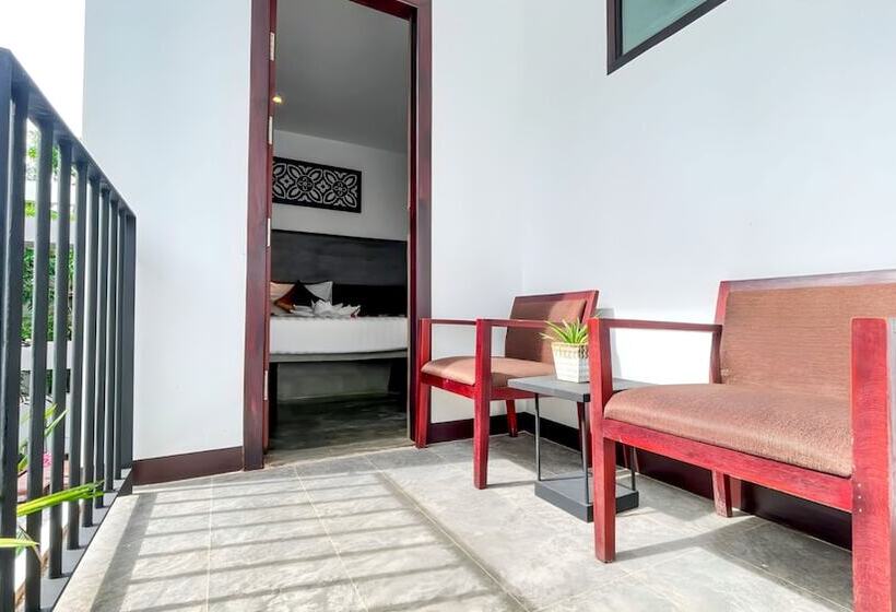 Hotel The Calm Oasis