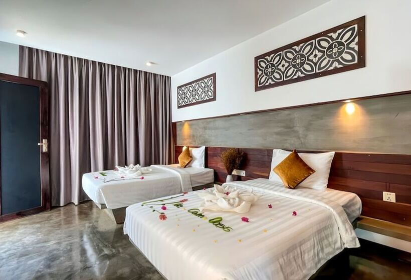 Hotel The Calm Oasis