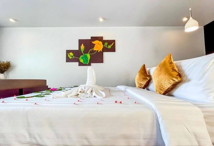 Hotel The Calm Oasis