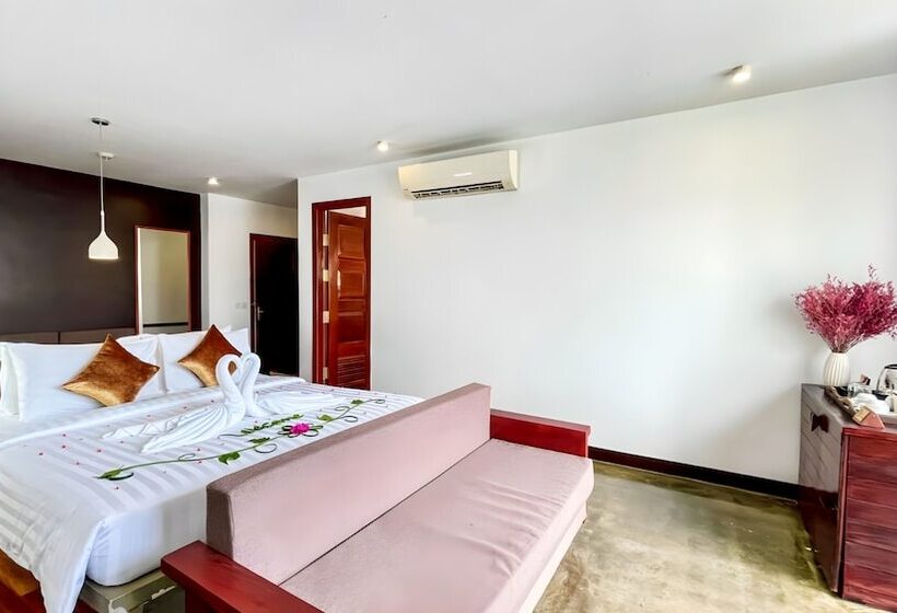 Hotel The Calm Oasis