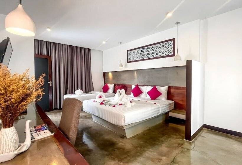 Hotel The Calm Oasis