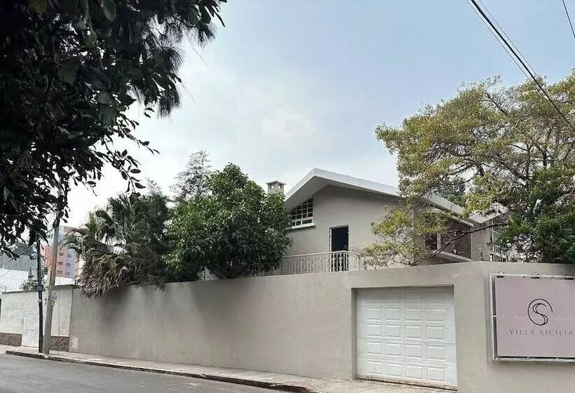 هتل Villa Sicilia