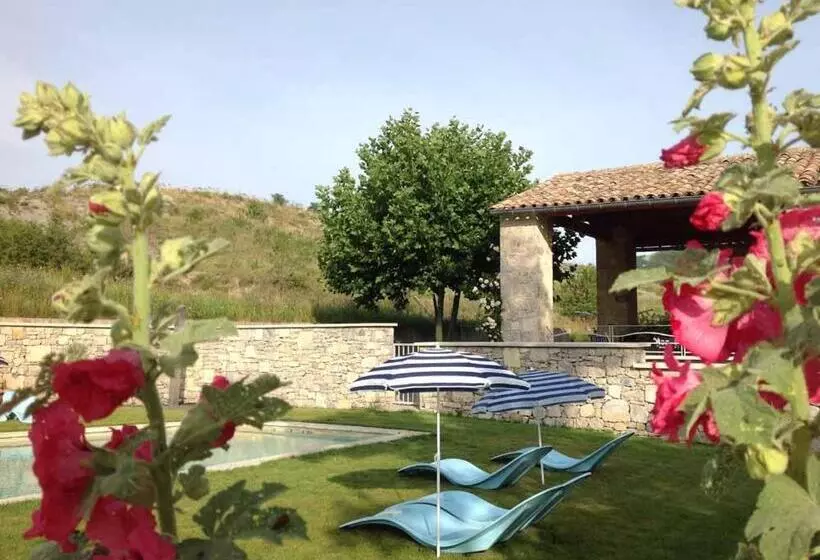 Aamiaismajoitus (B&B) La Fond De Mière