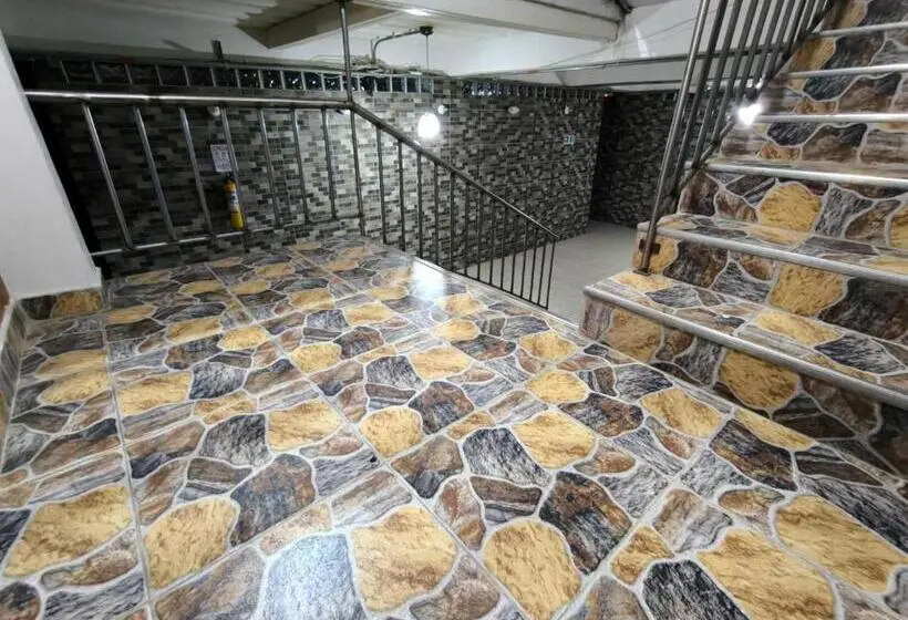 هتل La Plazoleta